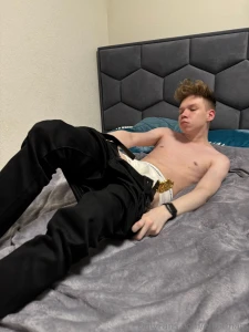 Just me in my room part 2