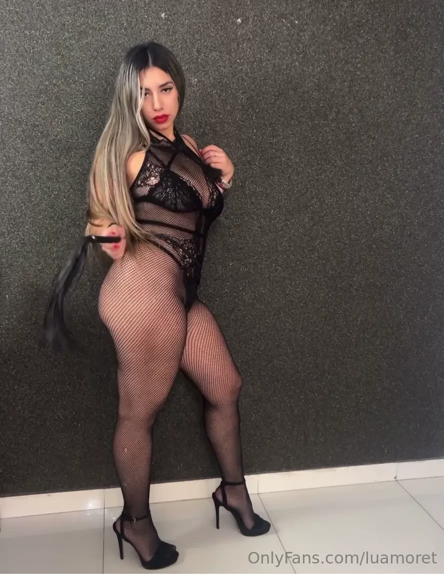 Do you dare disobey me just to feel it 