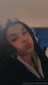 I want to go get my nails done soooooooo badly can someone send 30