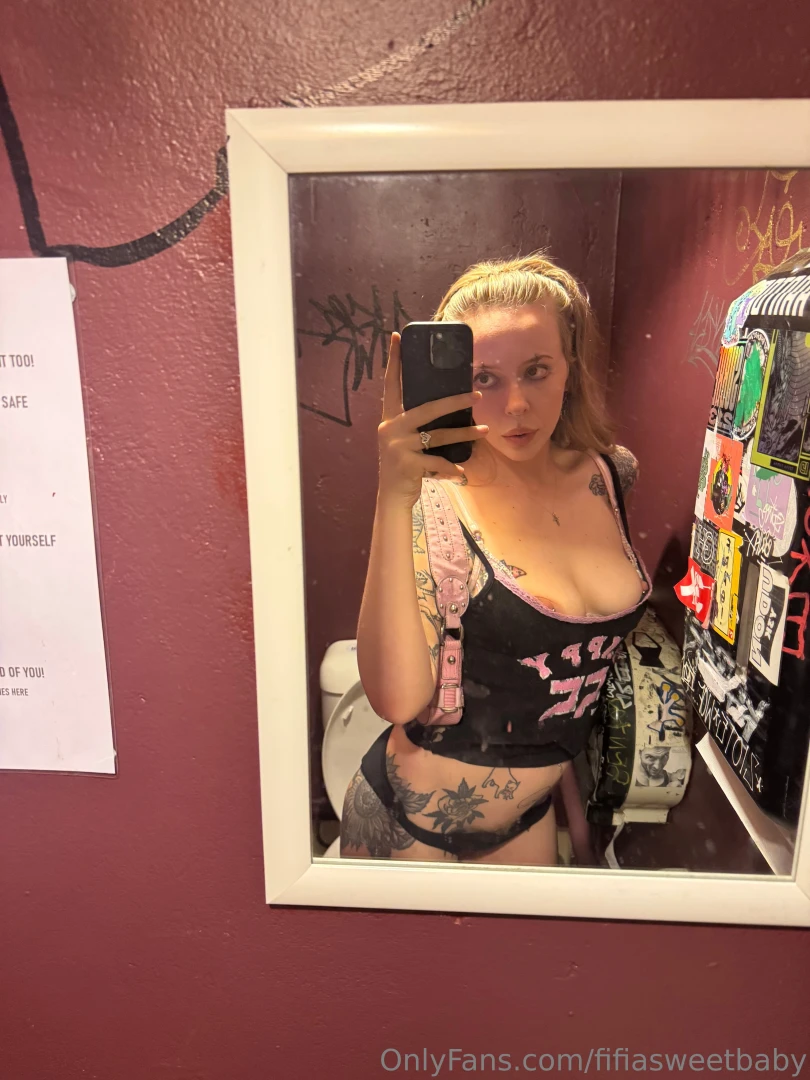 Come here mommy has something for you 