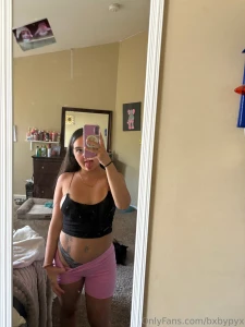 Live soon 11 25 come say hi