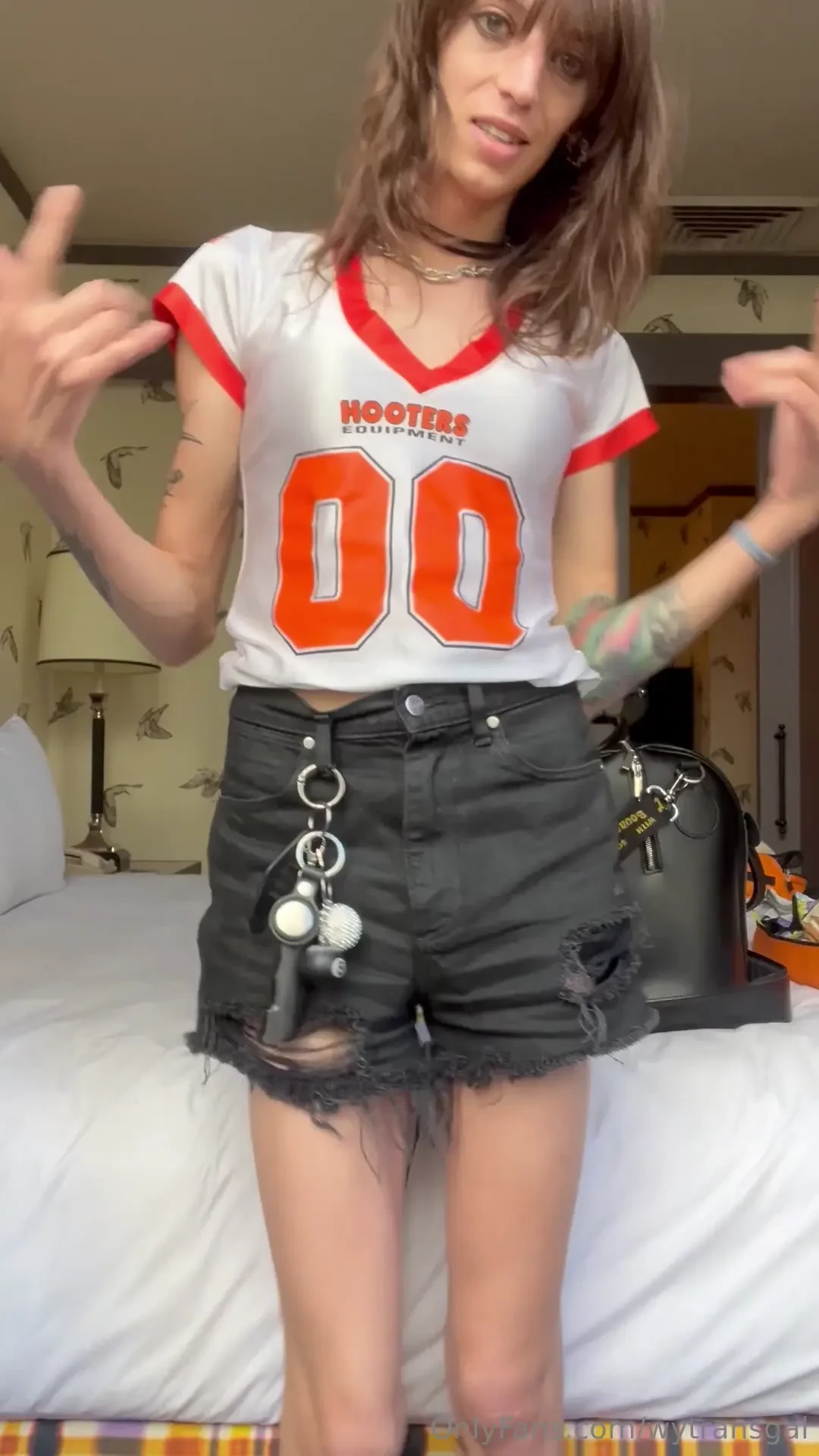 Intro to hotel clips tips go towards hotel expenses so please help a part 1 