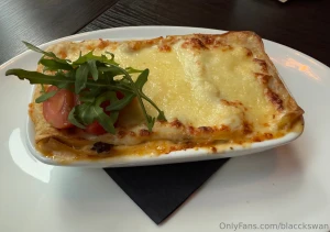 My lunch today which i made myself yesterday usually when i get