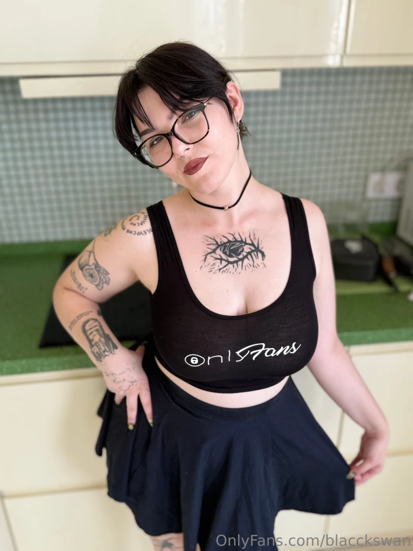 Smile to the max mood to the max too sometimes the best bow is just 