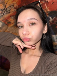 Tell me what you d do to me i m all ears