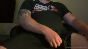 Wishing i had someone to stroke me off or suck whichever you prefer