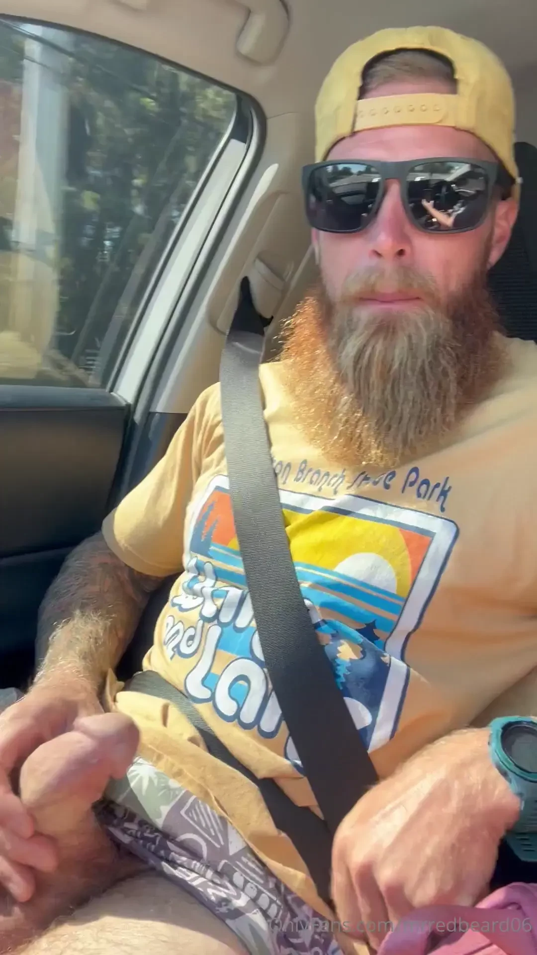 Comment if you hear and like the fart as well 