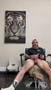 Wanna come hang in my garage