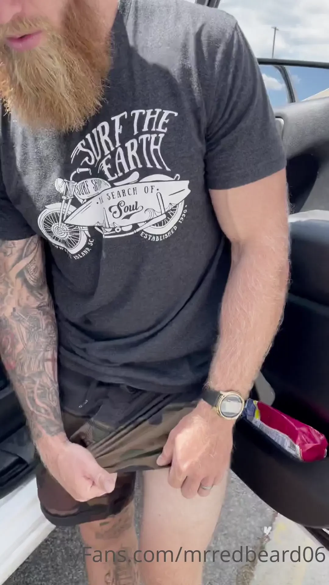 Pulling this dick out at lowe s hardware 