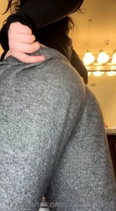 Y all ready to see me ride my new dick at this angle cause i m ready