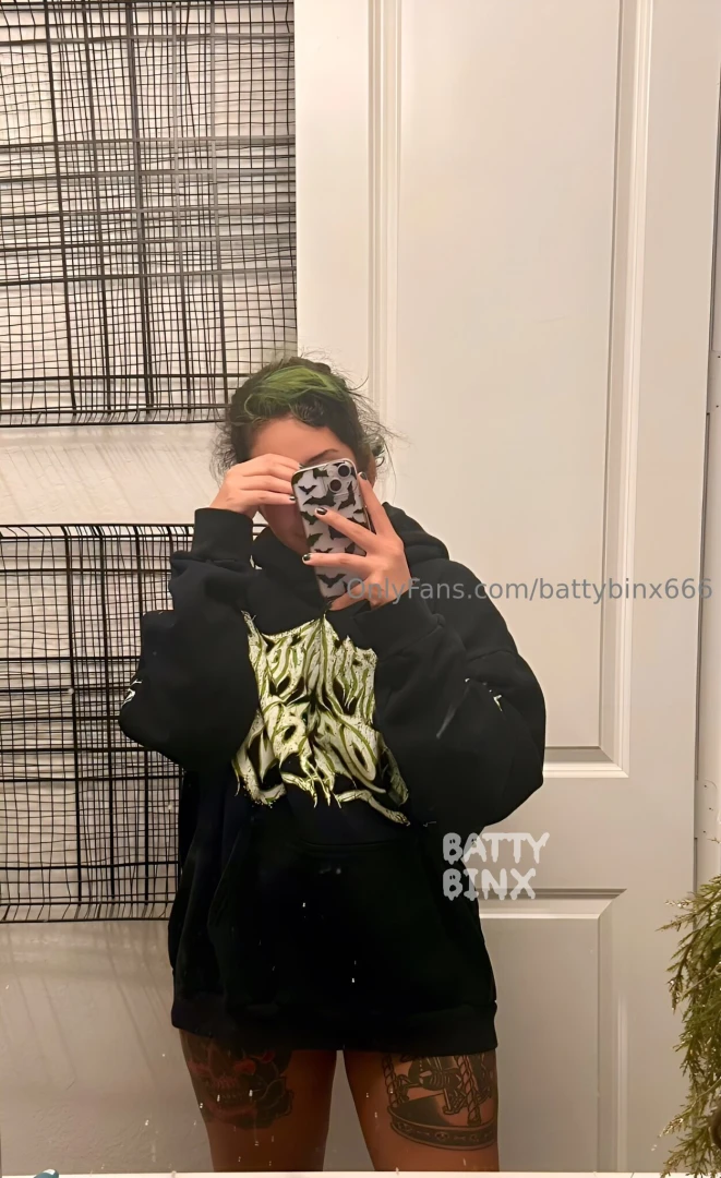 Imagine me walking around your place and knowing i have nothing on 