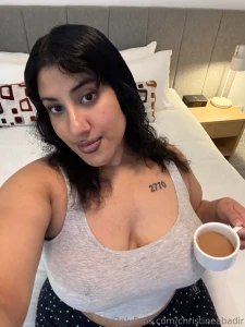 Can i drink coffee while i ride ur face