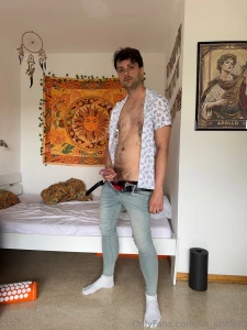 These jeans make me so hard