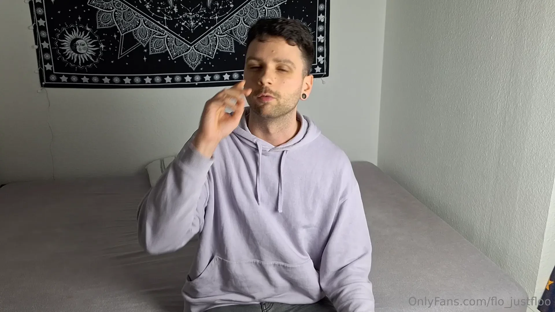 Guys i wanted to do a cum in your jeans -challenge for you just to see 