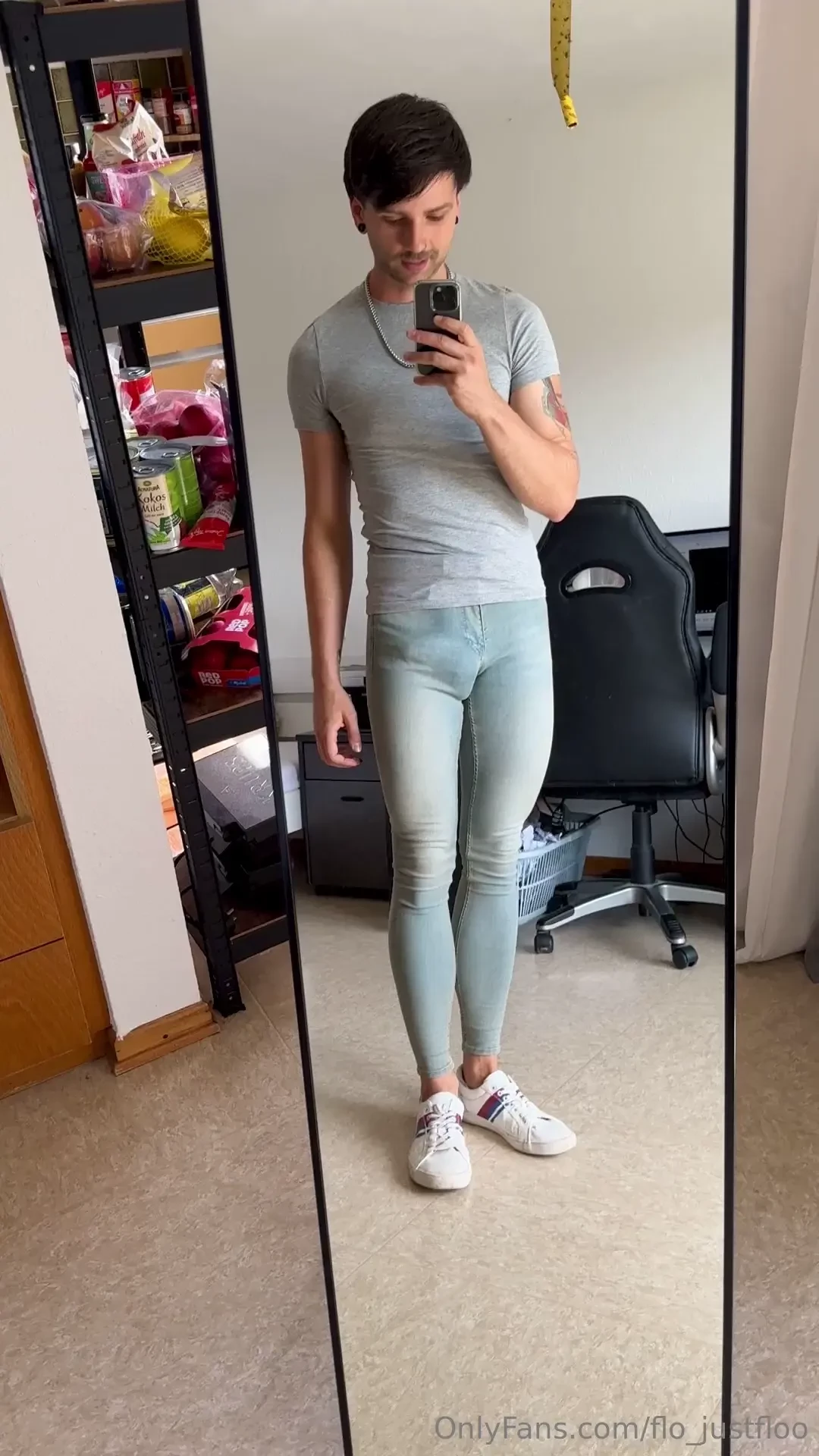 Okay this was a horny day enjoy some videos and a loooot of pictures 