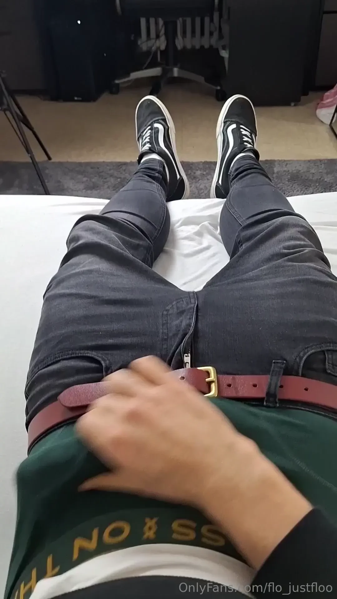 This is honestly one of my favorite fits i looove the green onthatass 