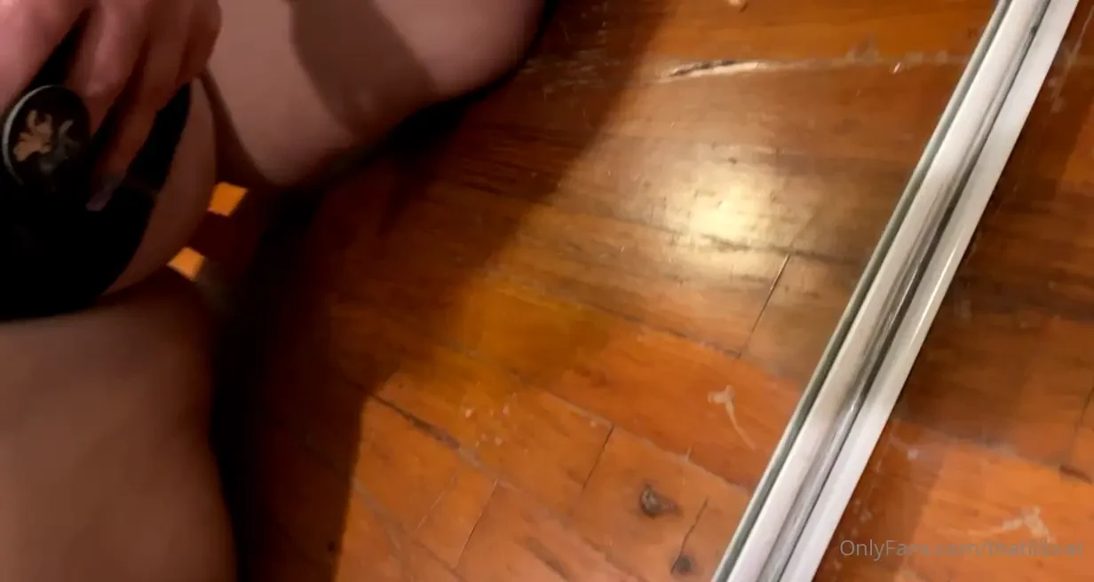 Enjoy some dildo riding 