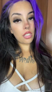 Snapped this in between takes should i post the full set dm me