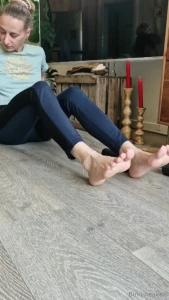 Look more stretches here you get an insight into what i regularly do