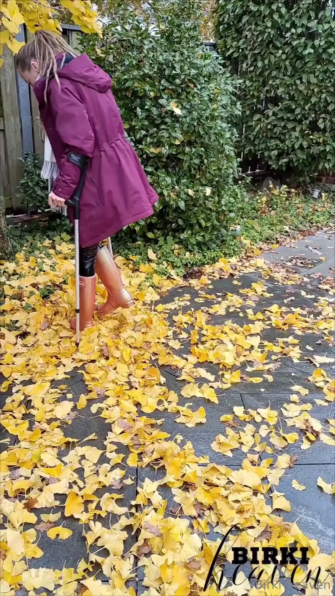 Playing in the foliage with crutches and hunterboots not so good for 