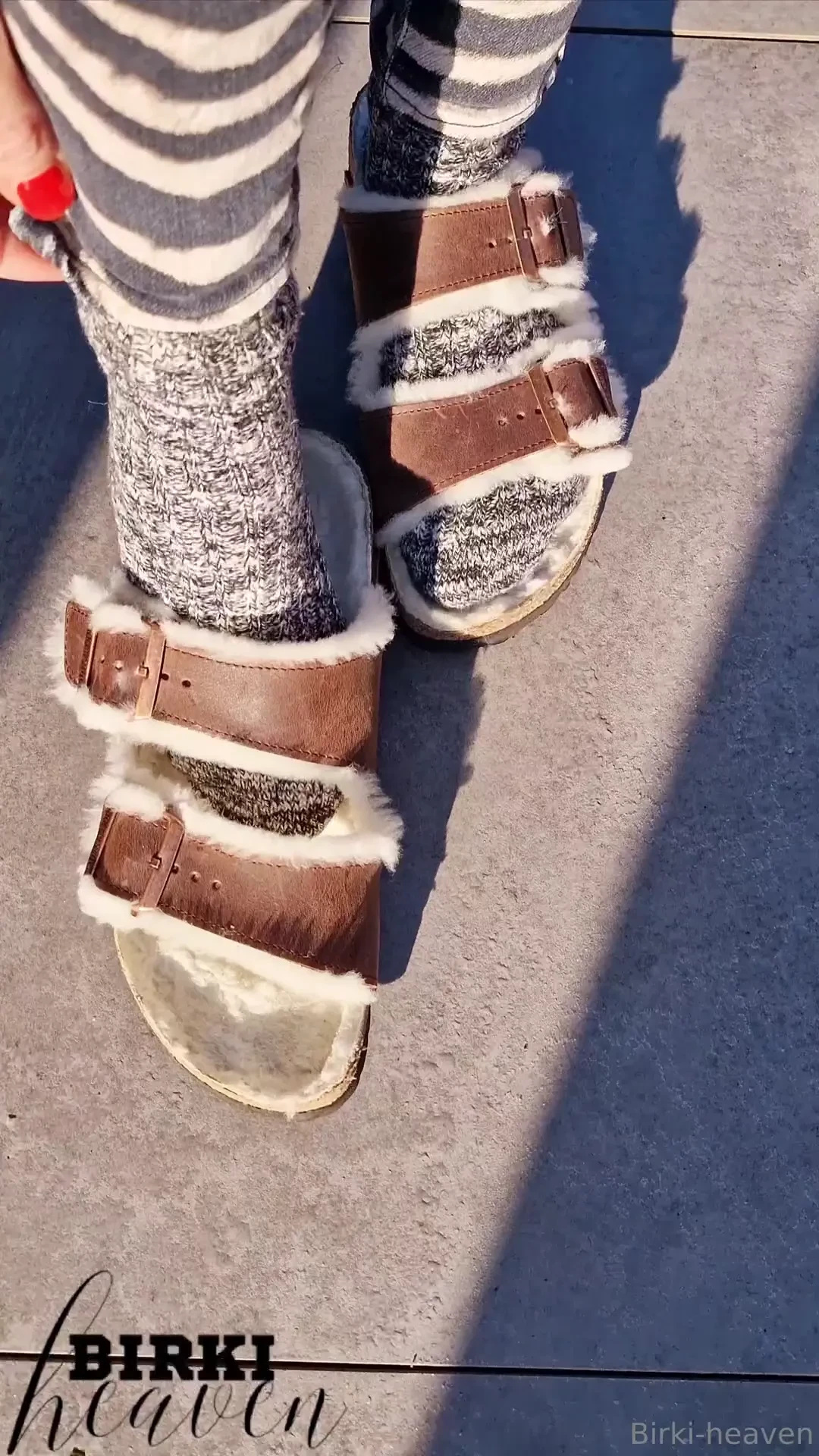 In the sunshine i can also take off my socks have the cuddly lambskin 