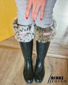 My black hunter with pretty cuddly hunter socks i like the combination part 1