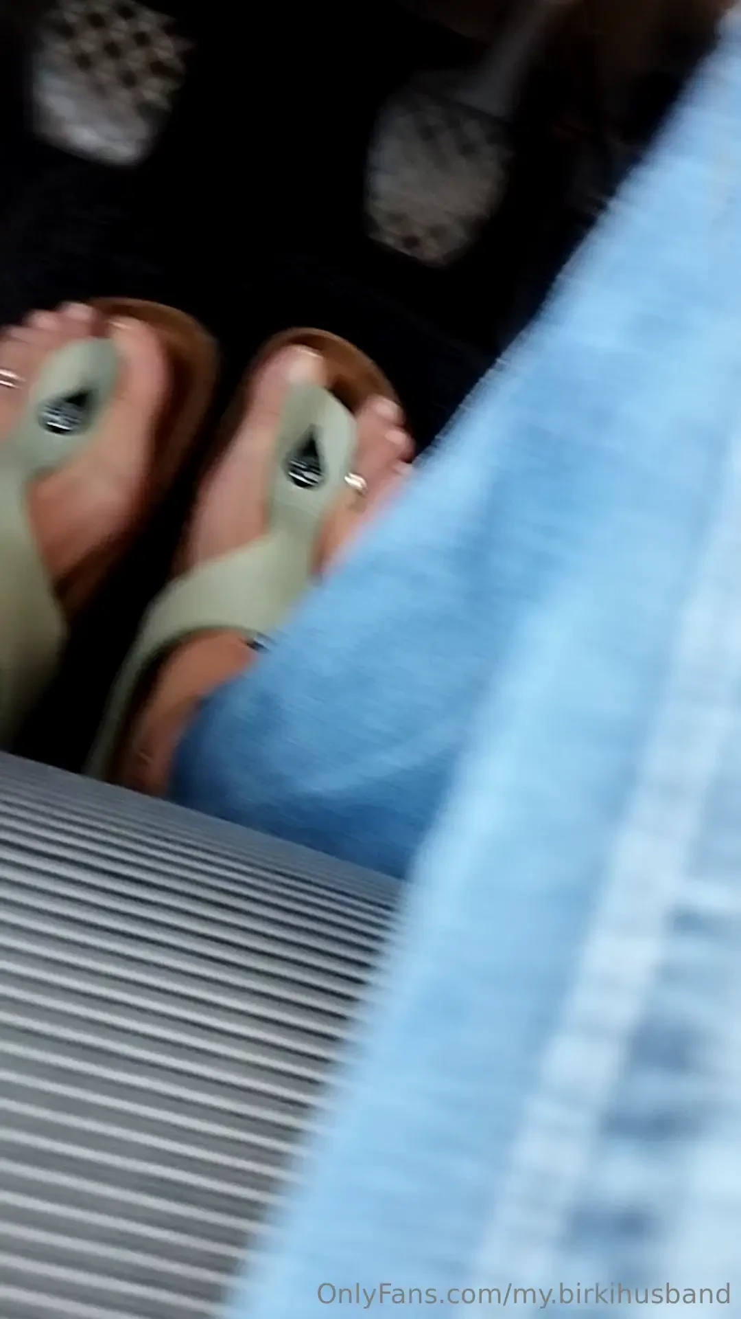 Heute stand ich an den bahnschienen war ziemlich langweilig also hab 
