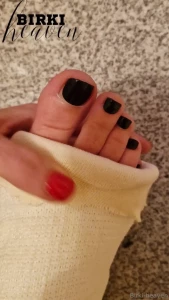 The last videos with this cast once again the toes very close do you