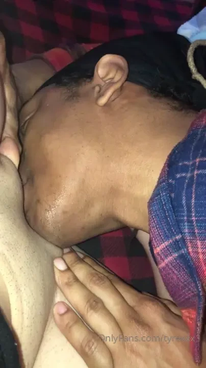 I got cum in my nose put mine the less i still ate that pussy up 