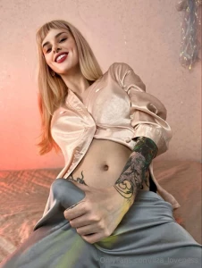 She s waiting for you uu_kitty fiery babe uu_kitty who will drive you part 1