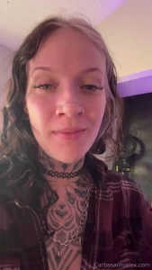 Cheating gf snaps friendly neighbor tip to get in your dms your gf