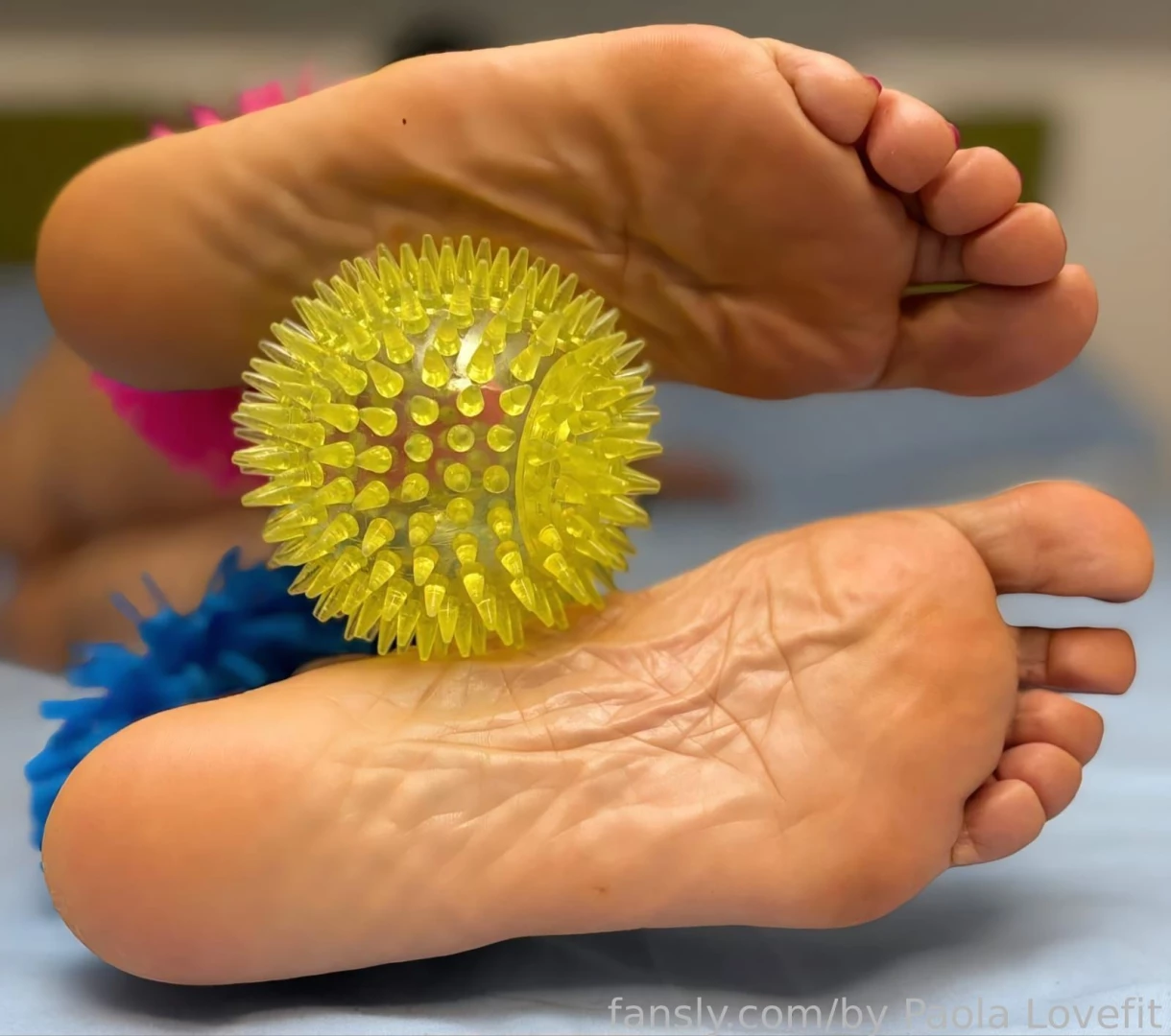 Love playing golf with my little feet bello giocare a golf con i miei 