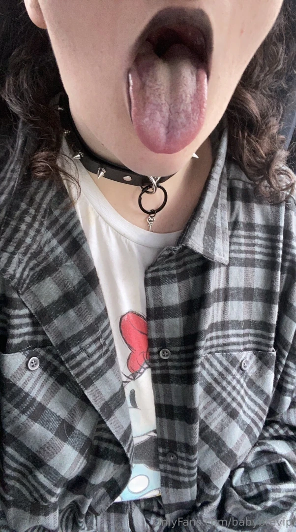 Daddy dressed me today what do you think 