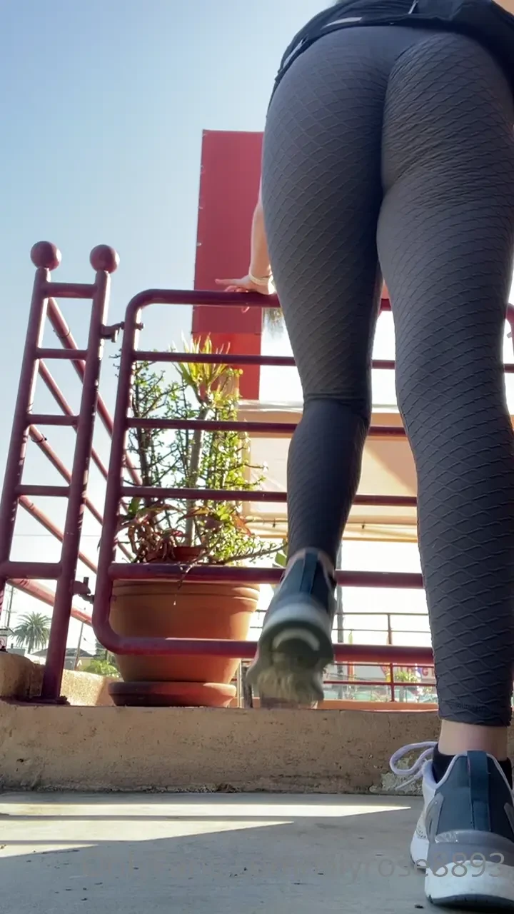 Ahhhh quick little stretch 