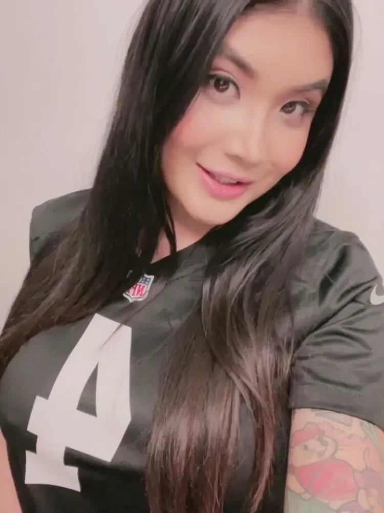 Having so much fun shooting custom videos for you guys 