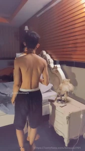 Lucky delivery man today anh ch ng giao h ng may m n h m nay