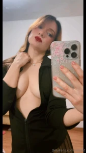 Hola hola andare por aqu solo dos espacios