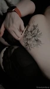 Went to dinner with a friend i felt great about my body hehe also part 2