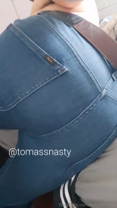 More jeans fart
