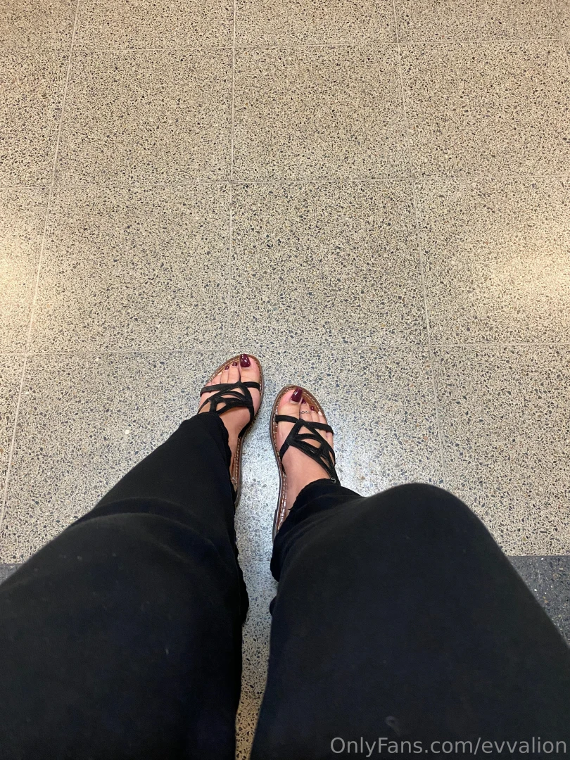 Que frio y yo en sandalias en el metro part 2 