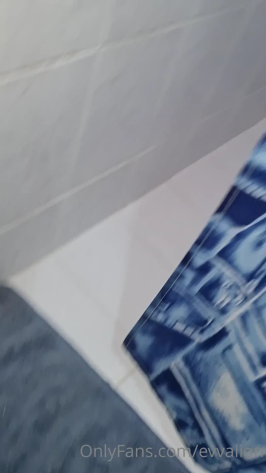 Today is a sunny sunday i gonna take a cold shower to refresh my 