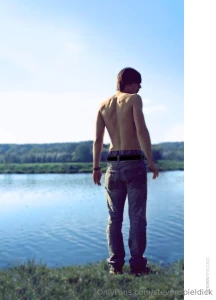 Me myself and i finished filmschool and wanted to try something new