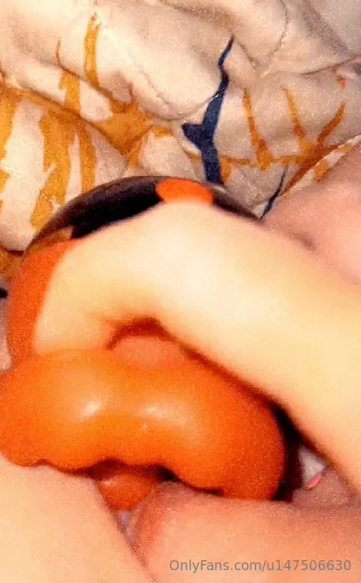 A little clit action 