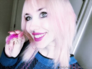 Tip me 5 to remove the hearts