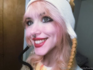 I ll be sending everyone s custom content as soon as i get home from