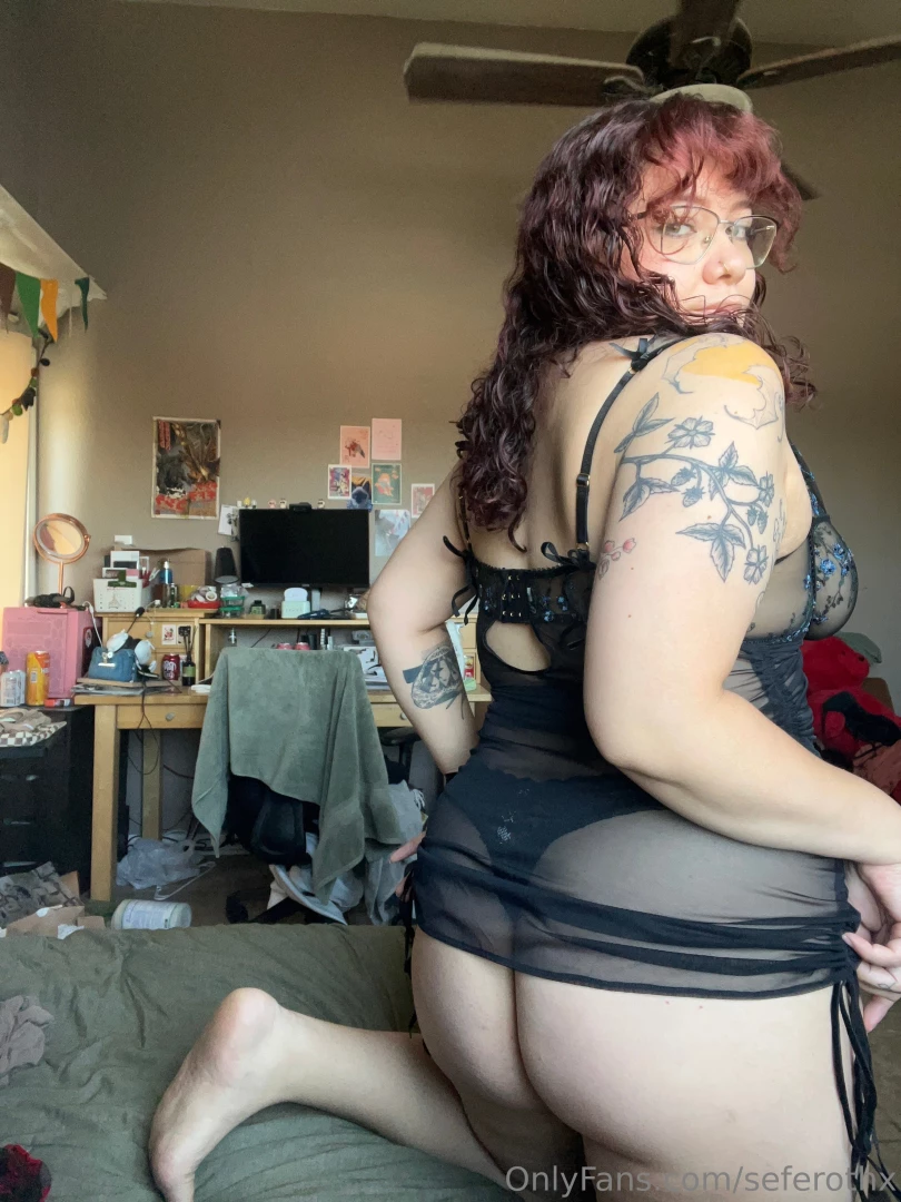 You guys im in loooooooove with this new lingerie anyway wanna tip so part 4 