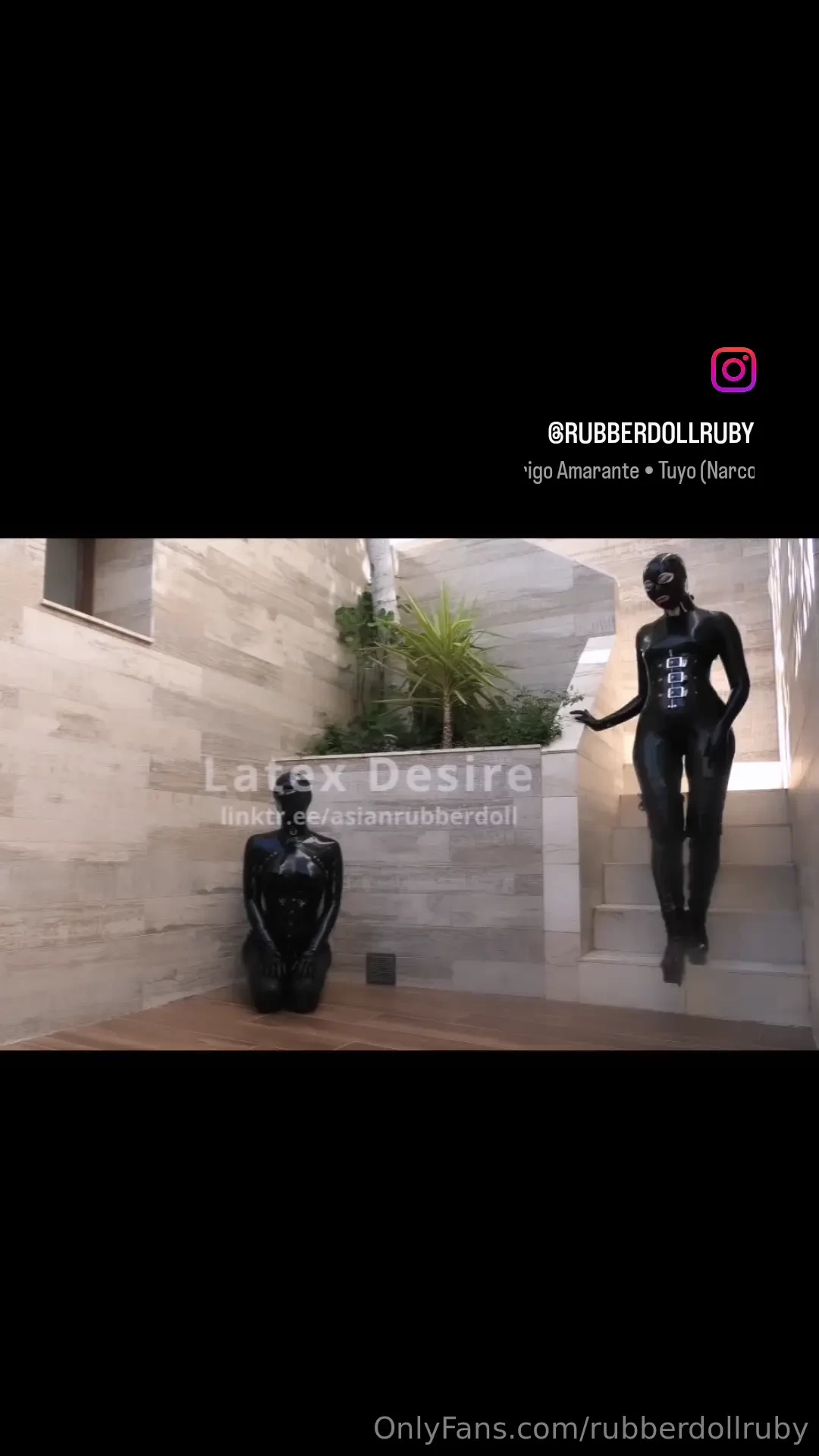 Wait obediently for my task as a rubber 