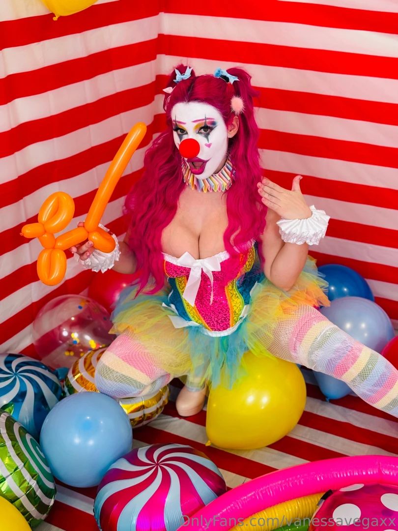 Step right up to the freakiest show on earth tattooed temptress and part 5 