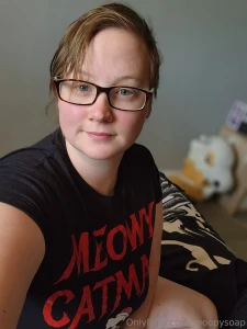 Meowy catmas i hope everyone has a fun and safe time of year however