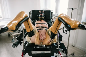 Transparent latex love lt 3